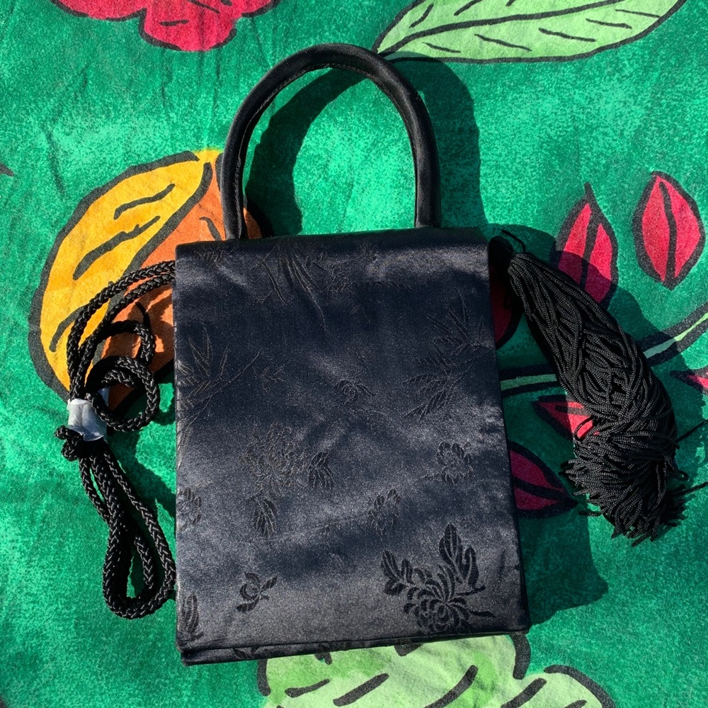 Cute Asian Inspired Vintage Purse